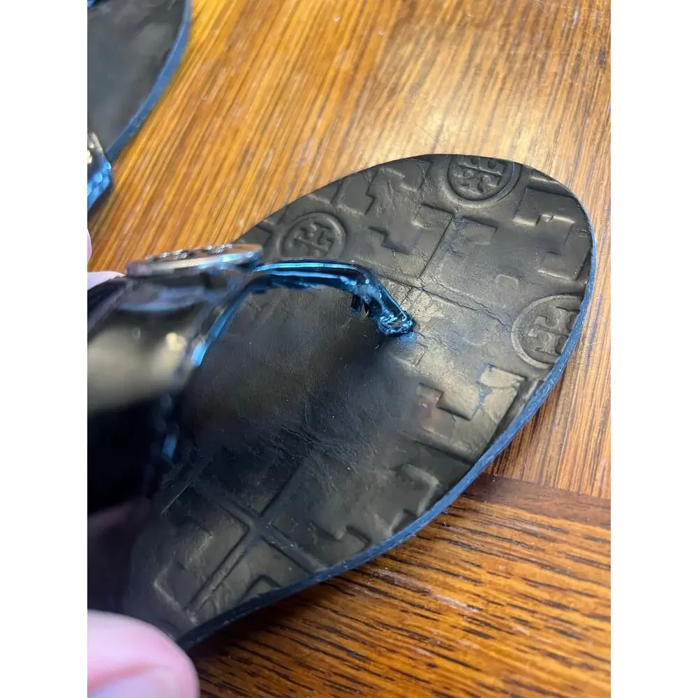 Tory Burch Emmy Black Patent Leather Thong Sandal Flip Flop Silver Logo Size 7⁠